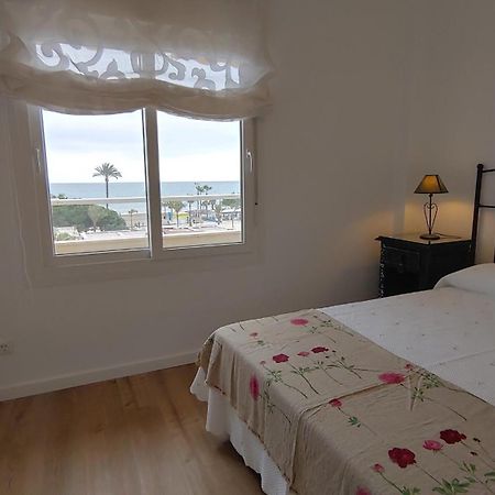 Precioso Apartamento Frente A La Playa Torre Del Mar Eksteriør bilde