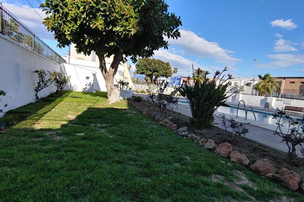 Precioso Apartamento Frente A La Playa Torre Del Mar Eksteriør bilde
